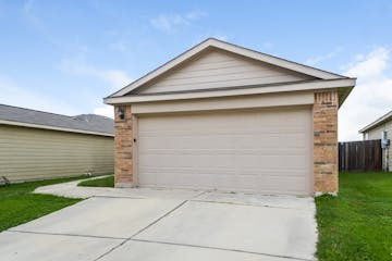 11235 Pecan Canyon San Antonio, TX 78252